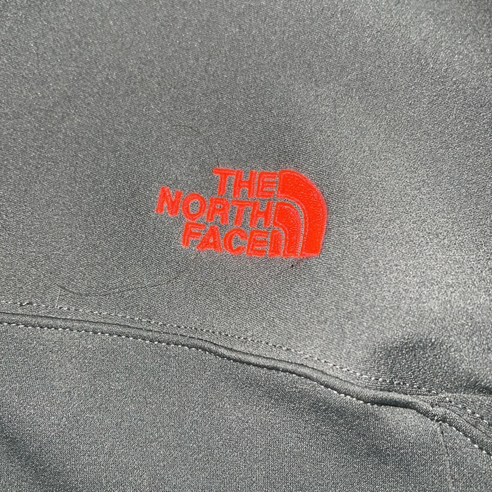 North face jacket - Picture 2 of 6